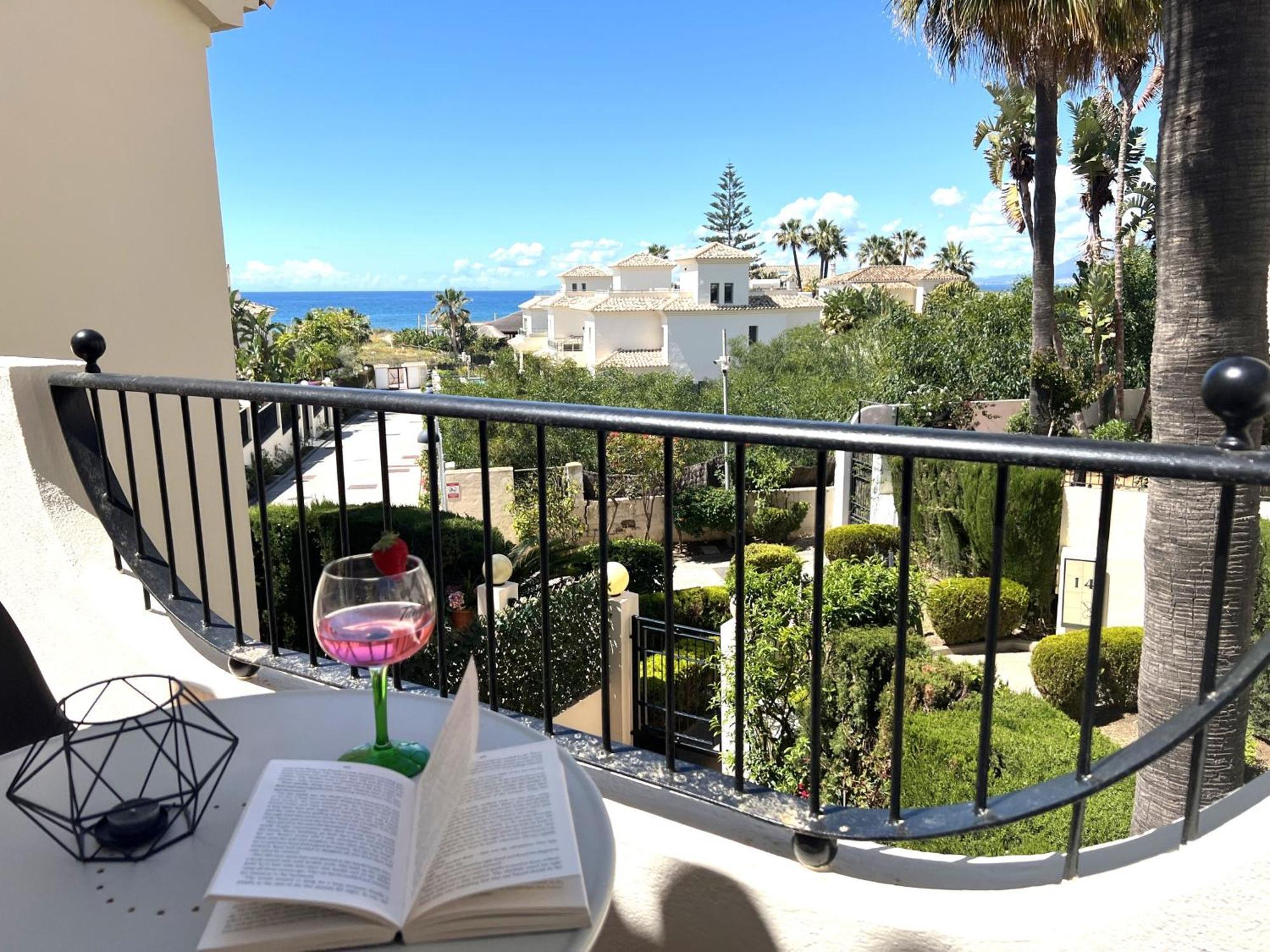Stylish Townhouse In Beachfront Complex Marbella Exterior photo