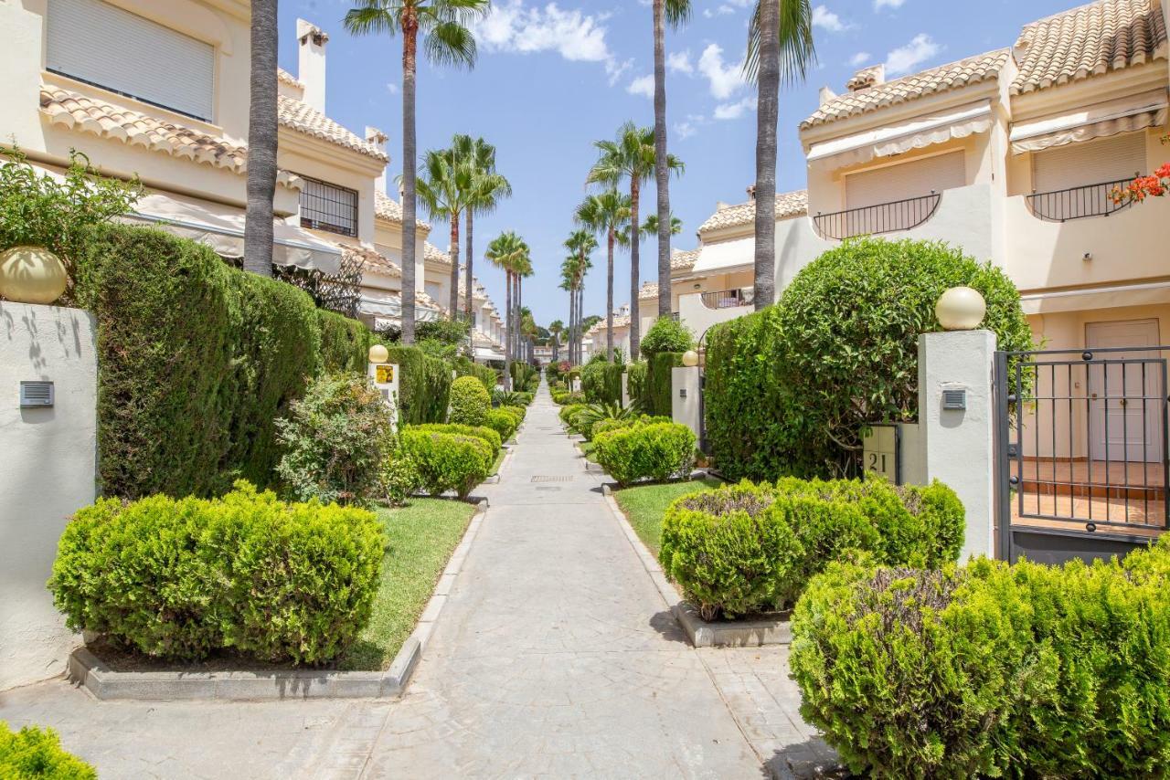 Stylish Townhouse In Beachfront Complex Marbella Exterior photo